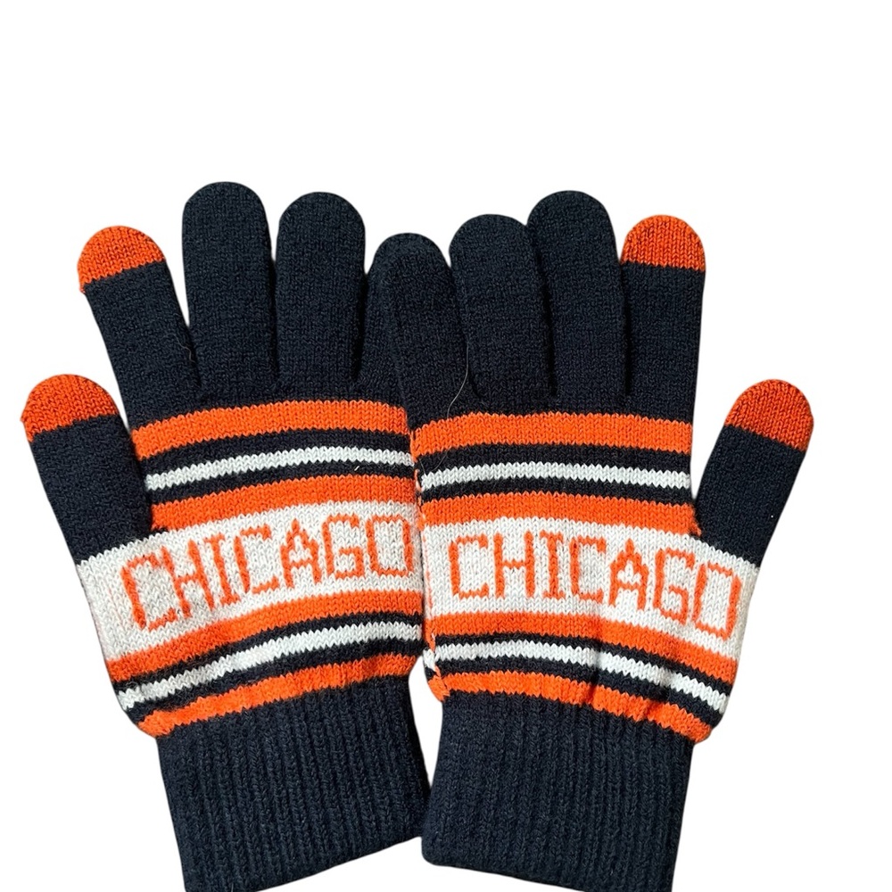 Chicago Winter Hat and Gloves Set - Picture 3 of 5